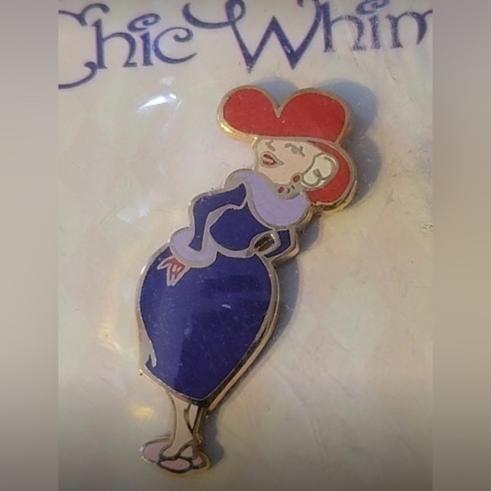 Chic Whimsy. Pin Red Hat Society. 2004. In original package.